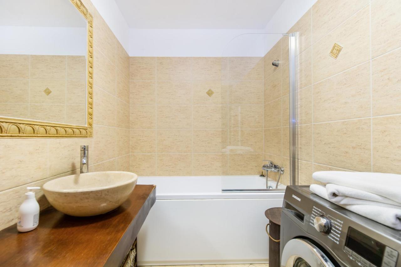 Brasov Welcome Apartments Urban Bagian luar foto